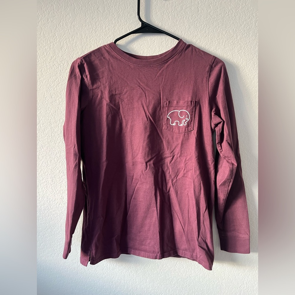 Ivory Ella Womens T Shirt Size Medium Purple Long Sleeve Elephant Graphic Top